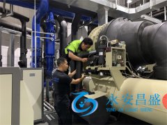 大型中央空調(diào)維保收費標準以及維?？照{(diào)重要性